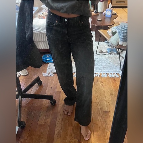 Madewell Low-Slung Straight Jeans
Size 26 - Picture 5 of 5